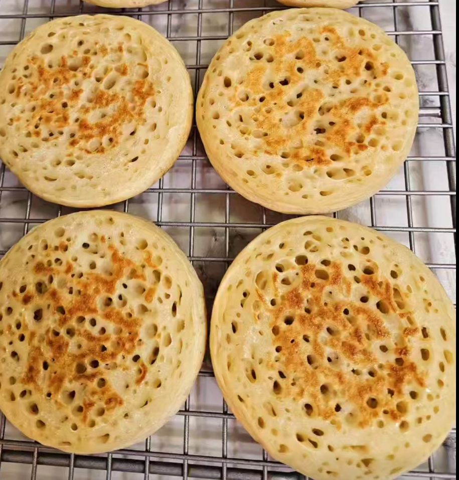 Becky's Bakery Basket - Crumpets, 4Pack