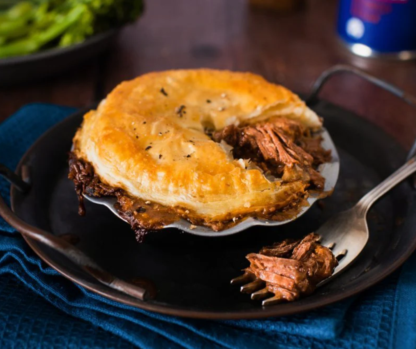 British Pedlar - Steak & Guiness Puff Pastry Pie 5 Inch, 8oz